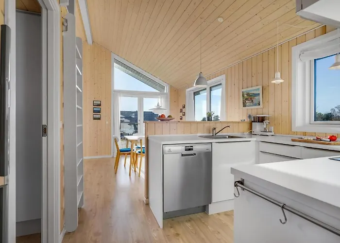 2 Bedroom Gorgeous In Haarby